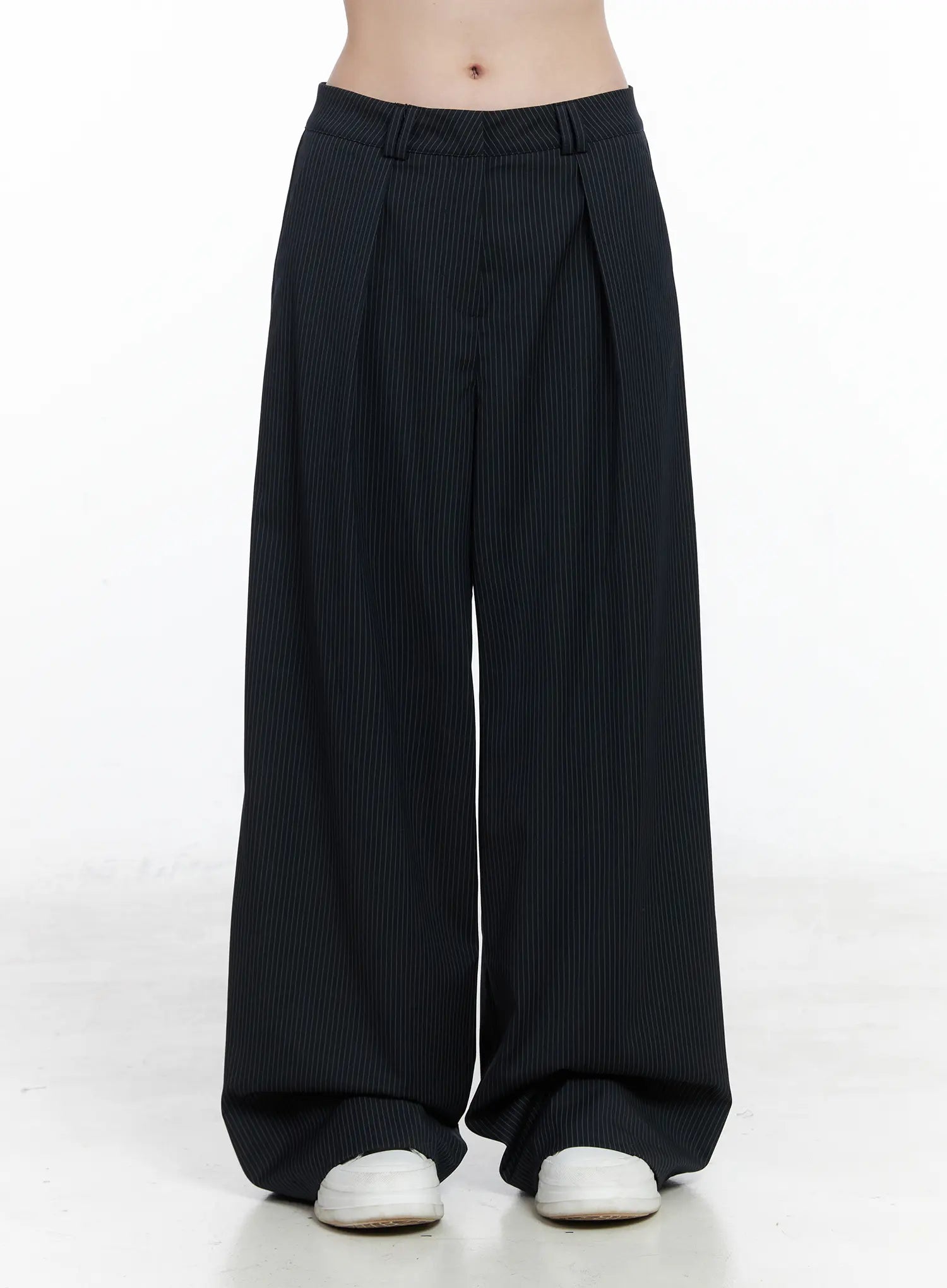 classic-striped-wide-trousers-cn518