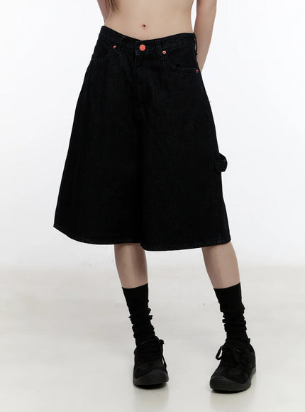 red-text-graphic-embroidered-jorts-cl504