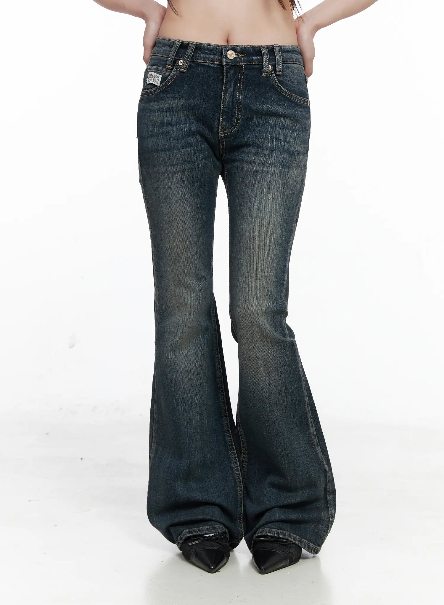 rose-washed-bootcut-jeans-co520