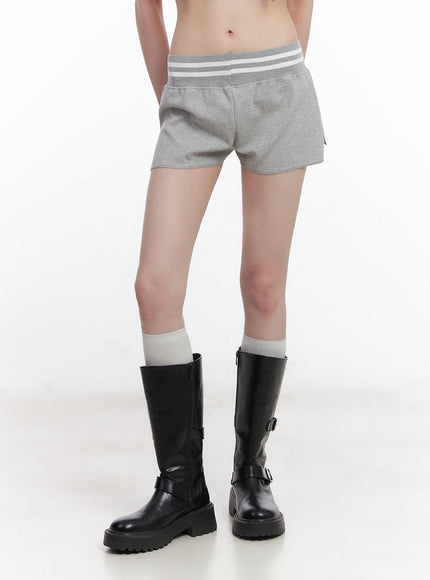 low-waist-striped-shorts-cu506