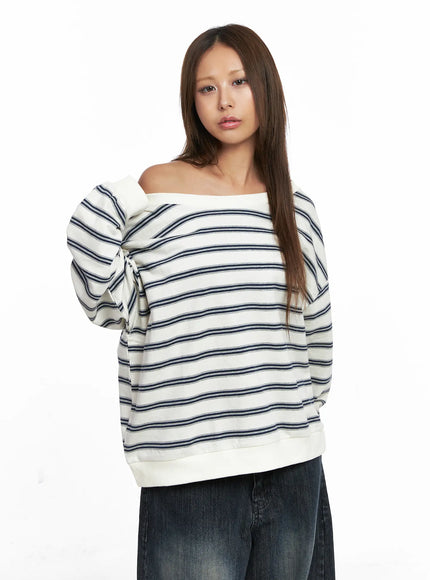 Oversized Striped Off-Shoulder Sweatshirt CO510