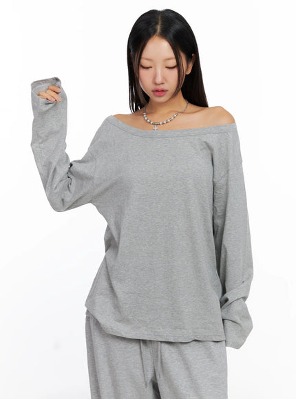 relaxed-off-shoulder-long-sleeve-top-co514 / Gray