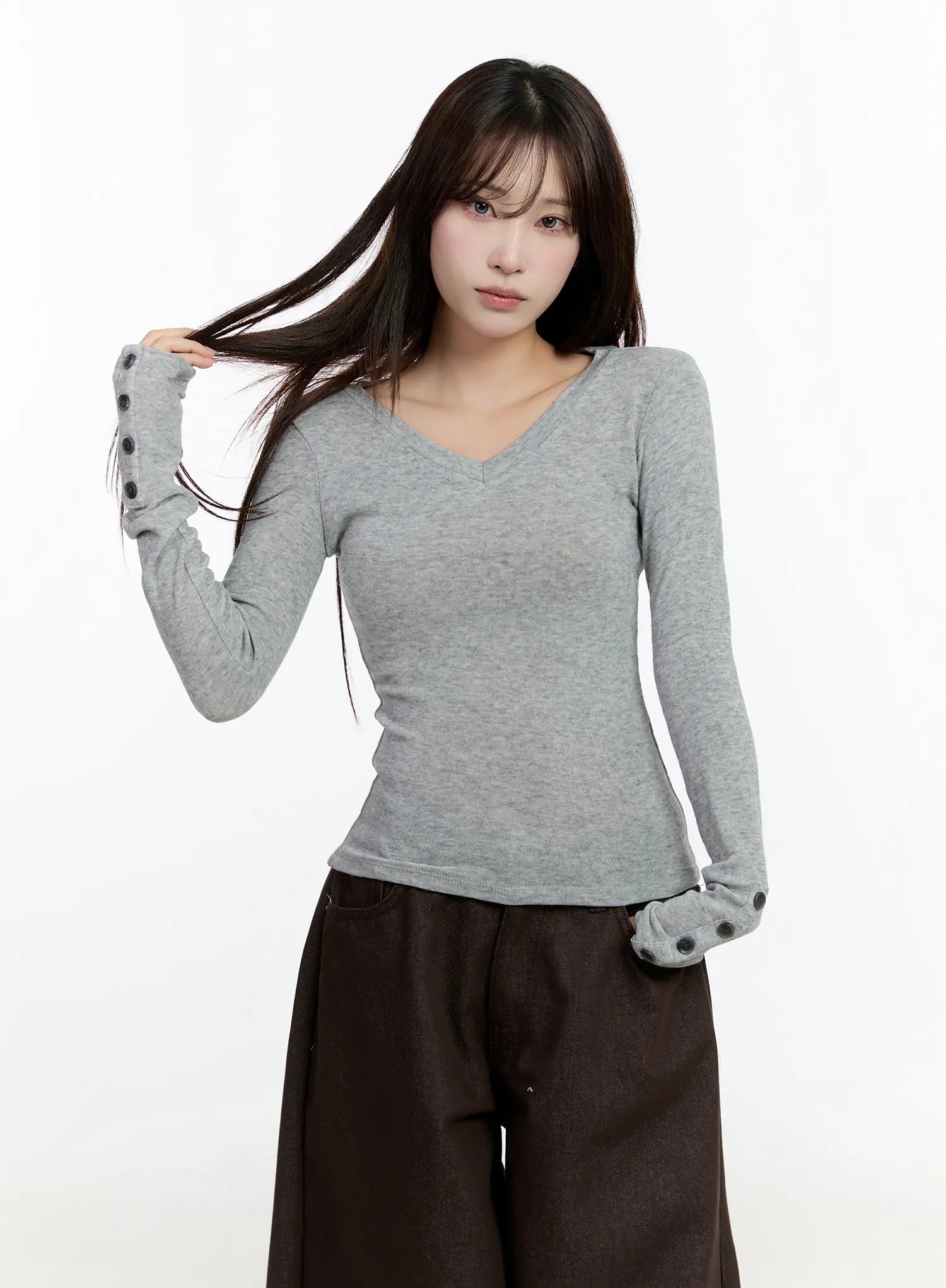 slim-fit-v-neck-long-sleeve-top-cn524 / Gray