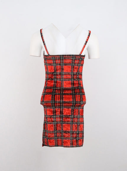 round-neck-plaid-mini-sleeveless-dress-in323