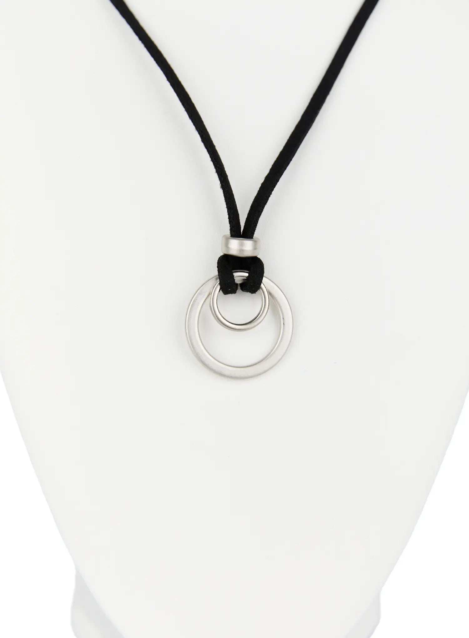 sleek-double-ring-long-necklace-cn527