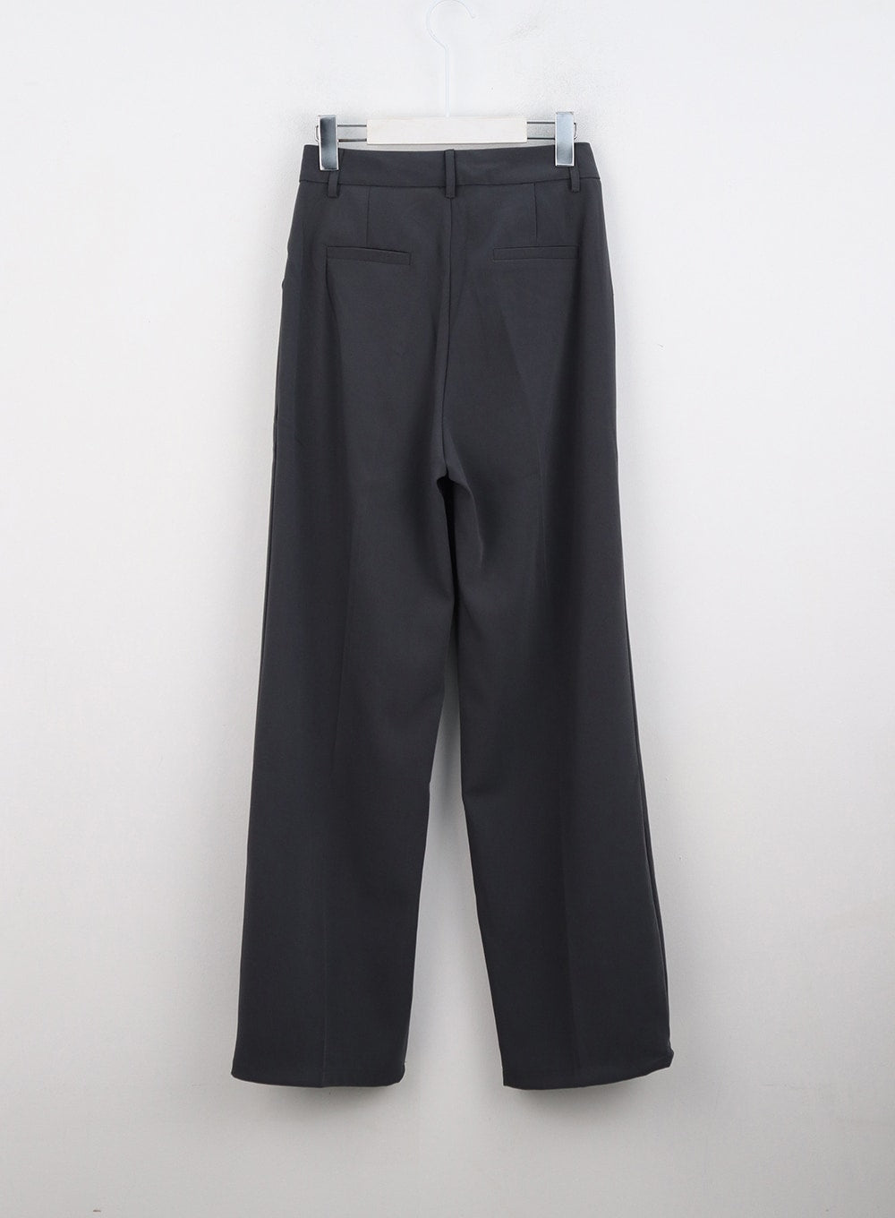 pintuck-wide-fit-tailored-pants-on303