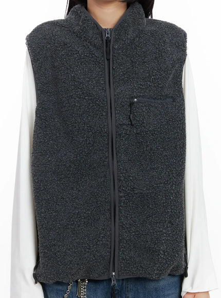 oversize-shearling-vest-cn528