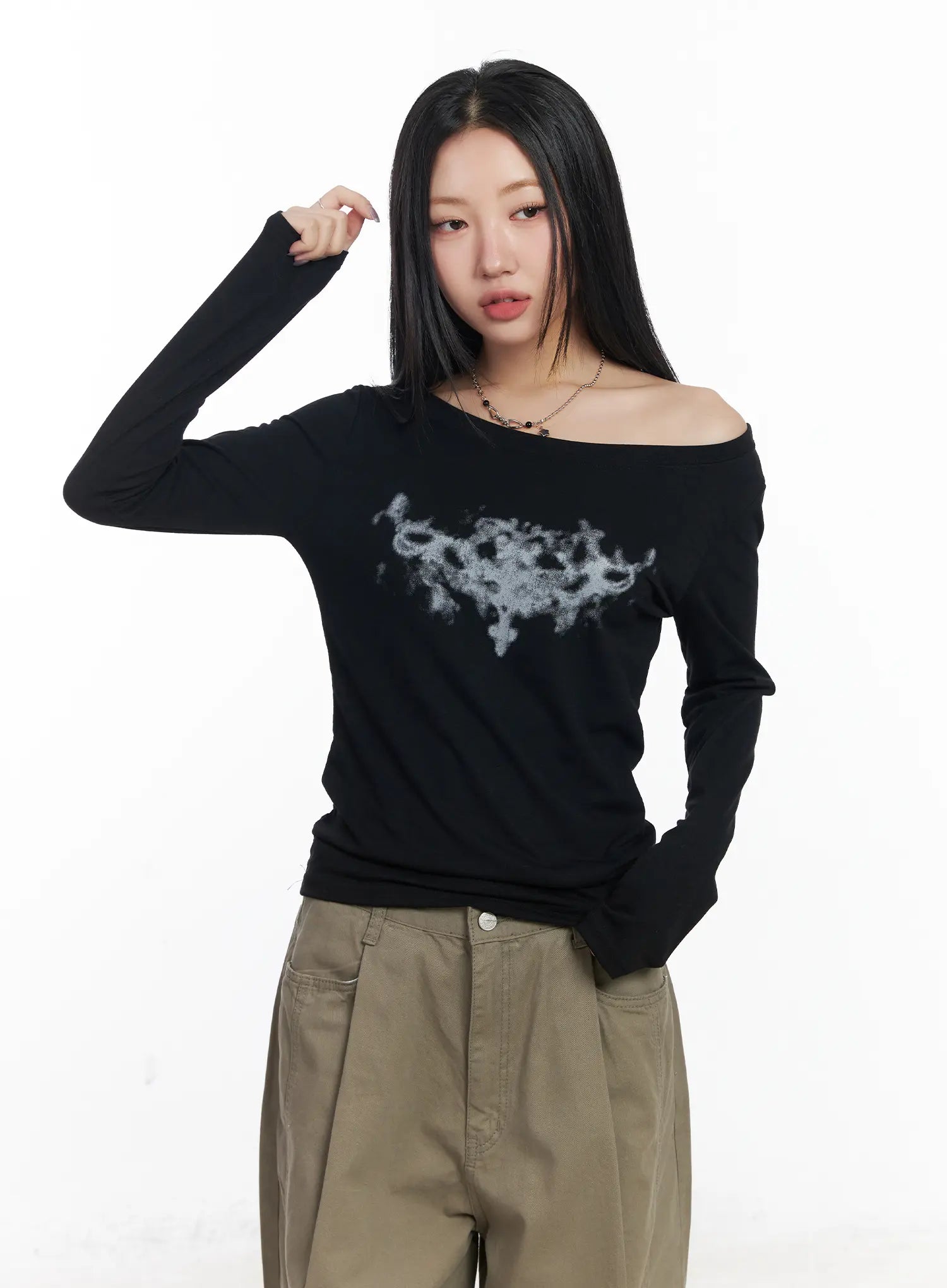 graphic-one-shoulder-long-sleeve-top-cj530 / Black