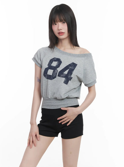 asymmetric-graphic-relaxed-fit-crop-top-cu518 / Gray