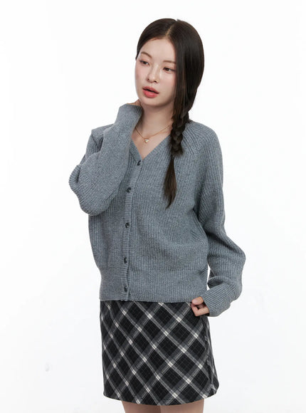 v-neck-button-knit-cardigan-co506 / Gray