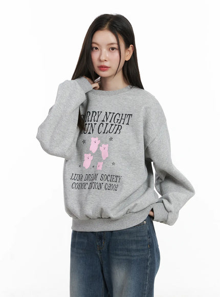 cozy-fleece-graphic-sweatshirt-cj506 / Gray