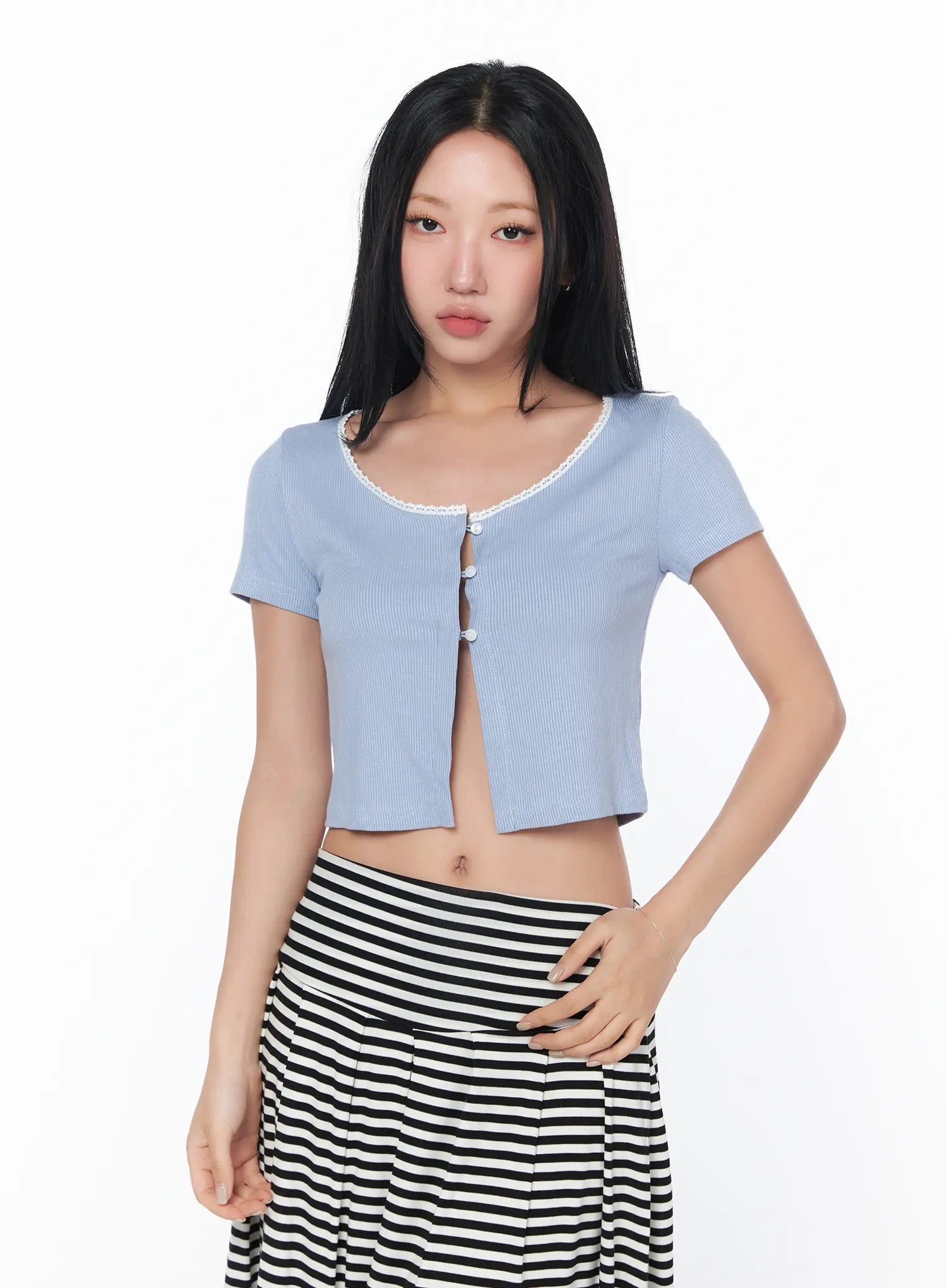 contrast-lace-crop-cardigan-cy512 / Light blue
