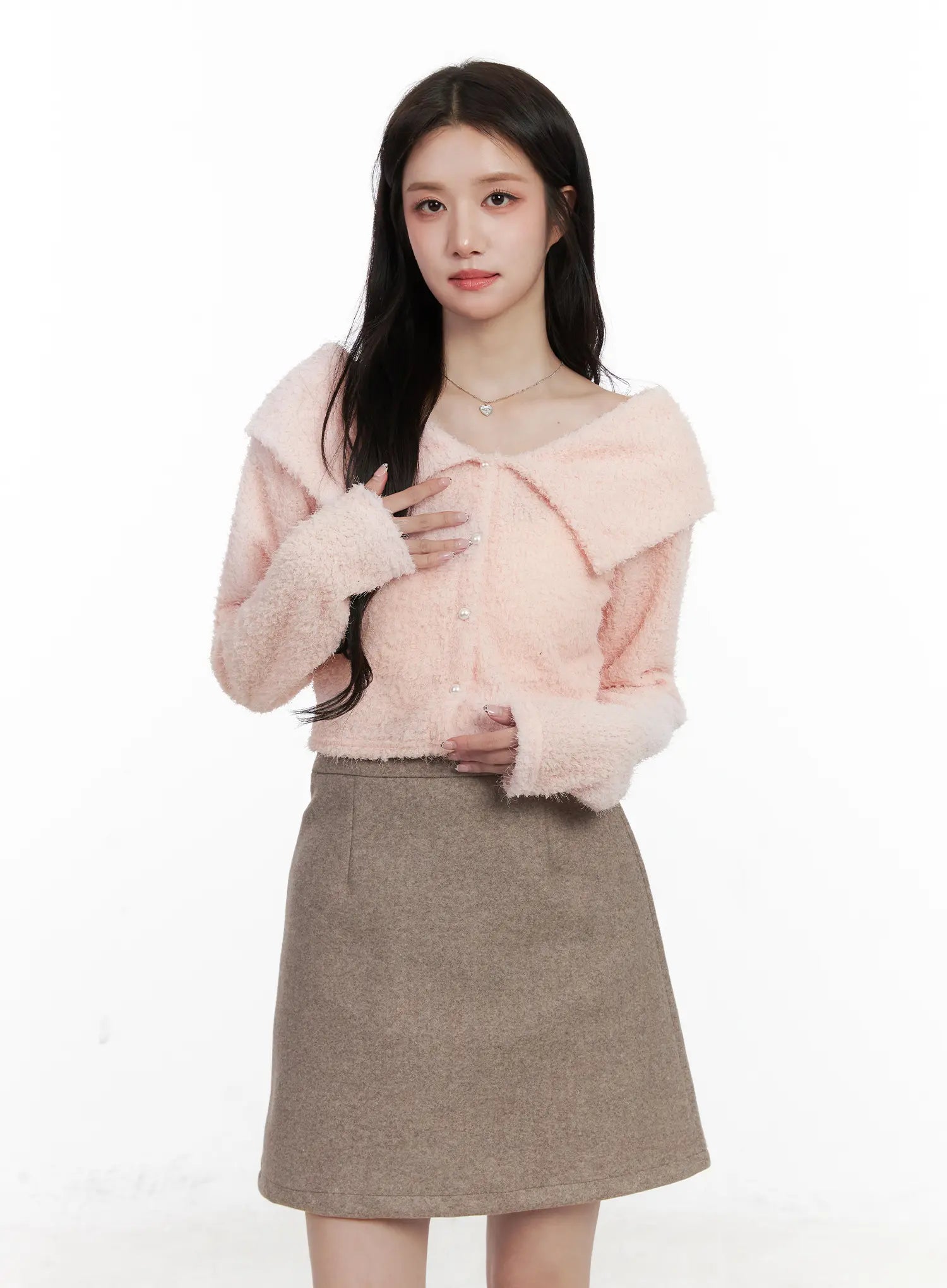 Fuzzy Collar Cropped Cardigan CN526