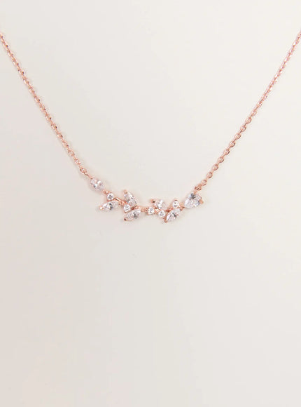 Stalk Line Necklace IS517