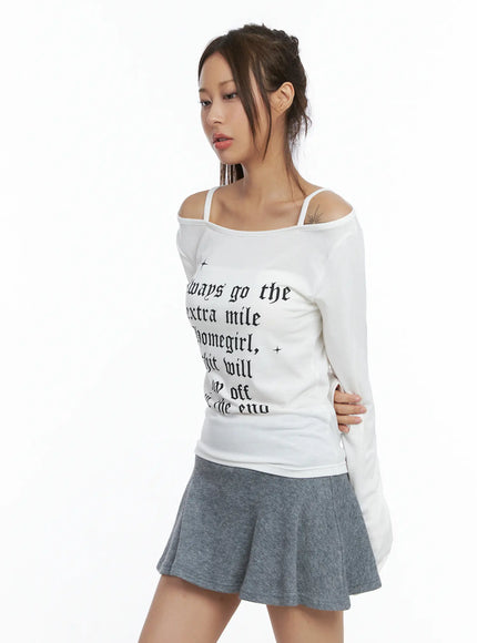 graphic-off-shoulder-long-sleeve-top-cs505 / White