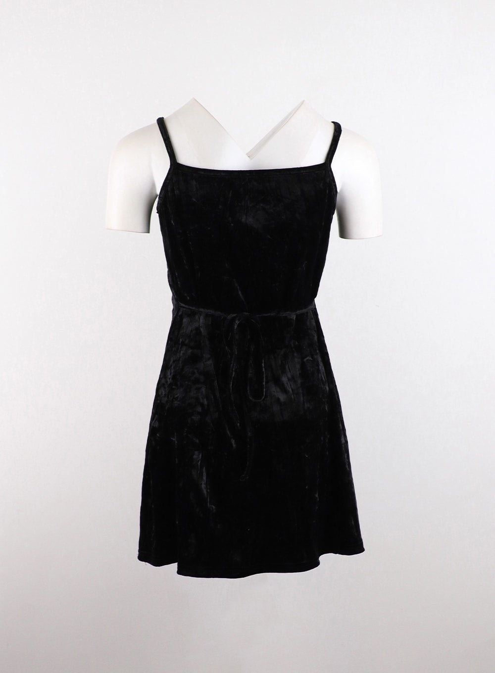 flare-velvet-mini-dress-cd308