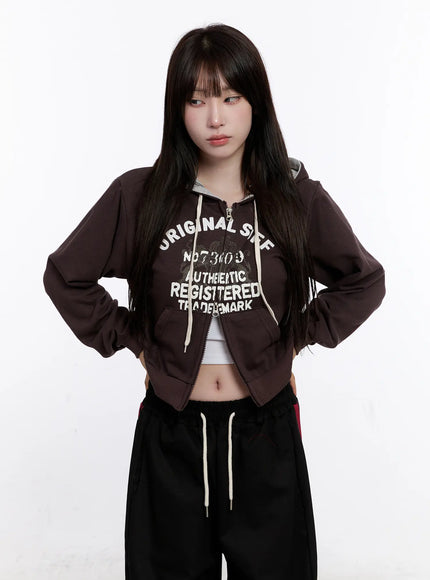 slim-fit-graphic-zip-hoodie-co501 / Dark brown