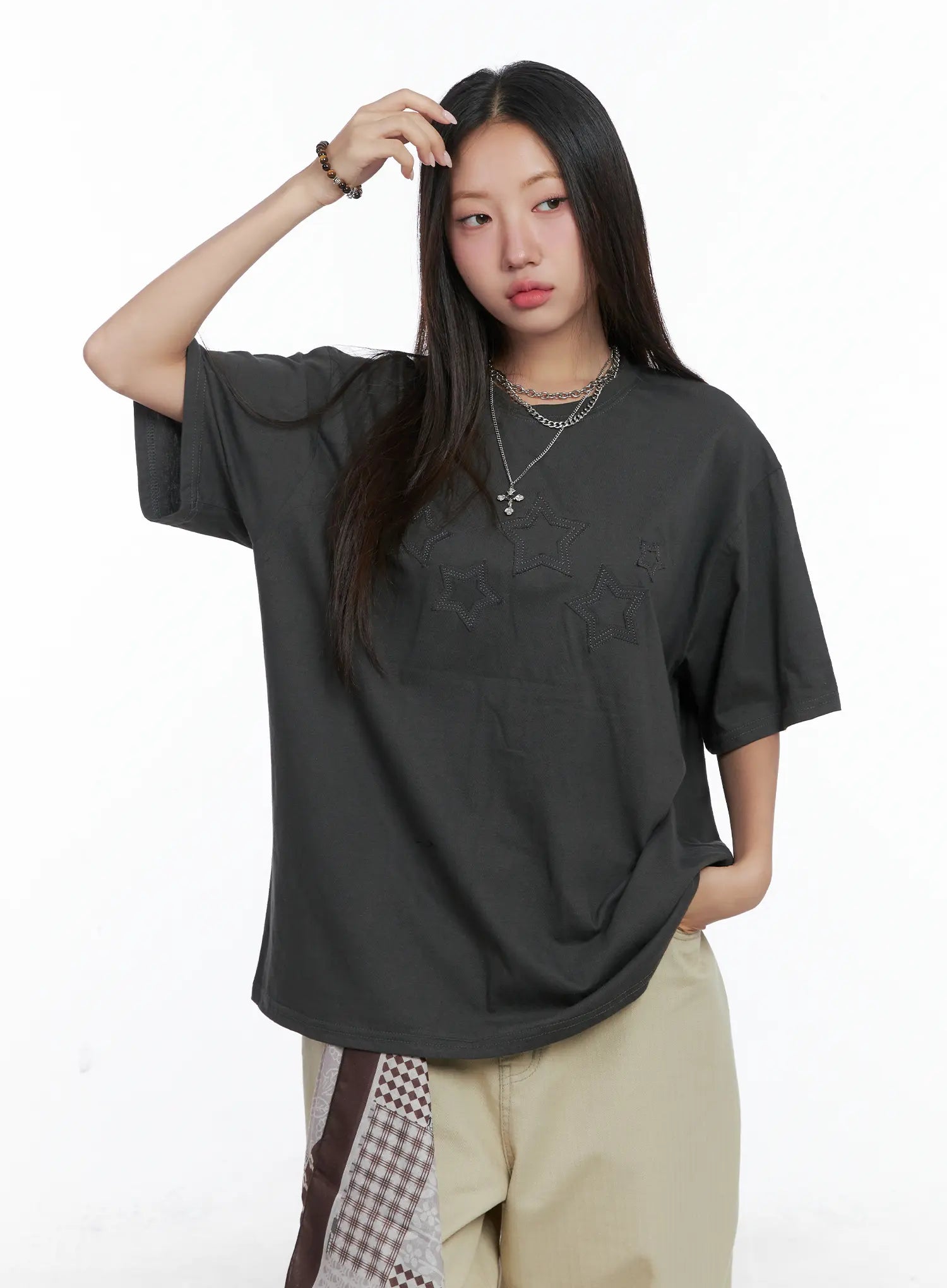 oversized-embroidered-star-patch-tee-cs503 / Dark gray