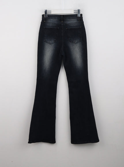 mid-rise-bootcut-jeans-cd301