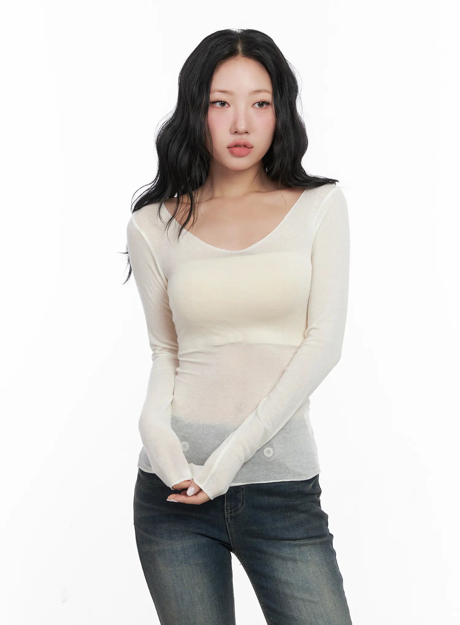 casual-u-neck-long-sleeve-top-cn514 / White