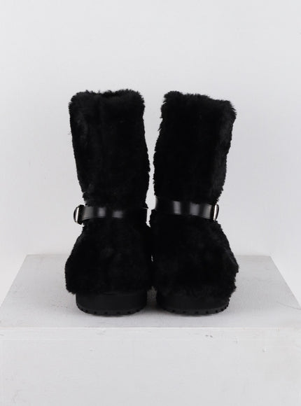 faux-shearing-buckle-midi-boots-cd312