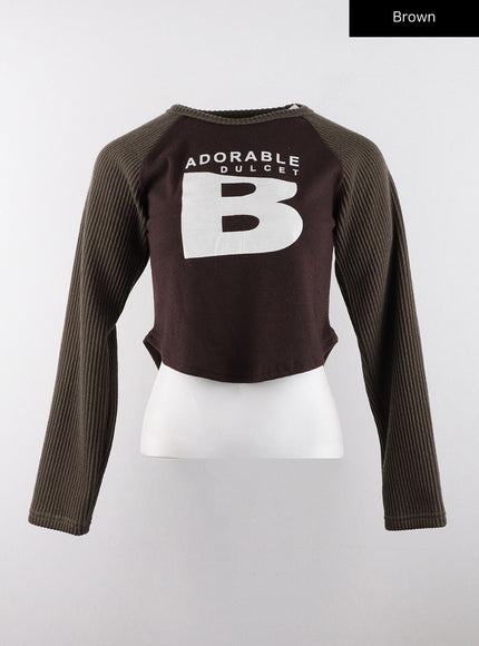 graphic-lettering-long-sleeve-crop-top-cd320 / Brown