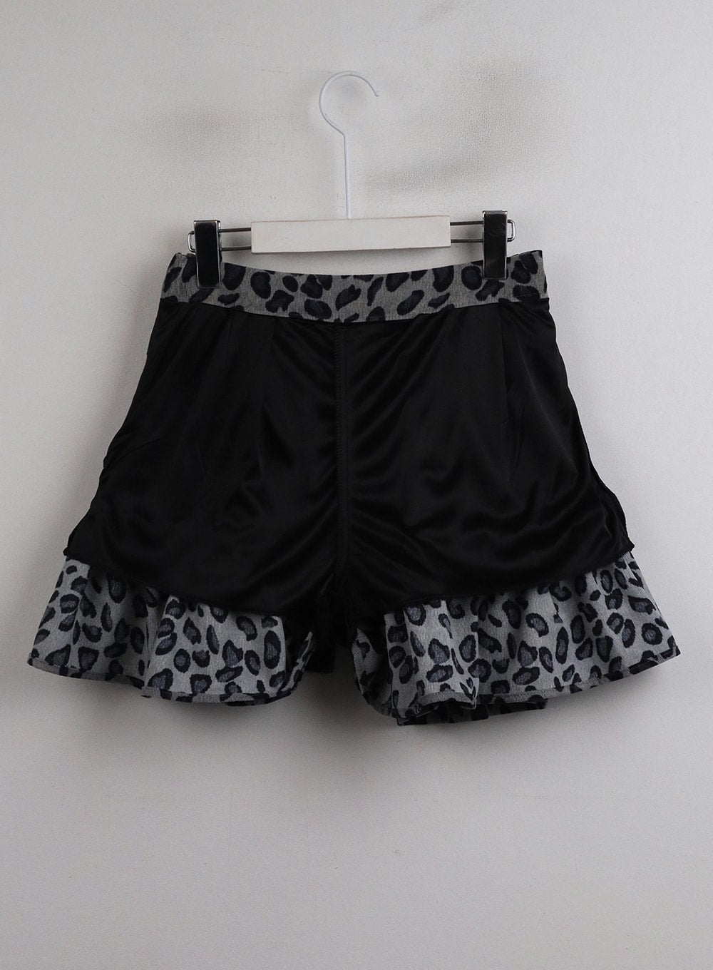 animal-print-ruffle-hem-mini-skirt-oj417