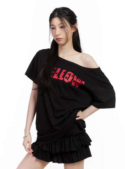 graphic-off-shoulder-oversized-tee-cl501 / Black