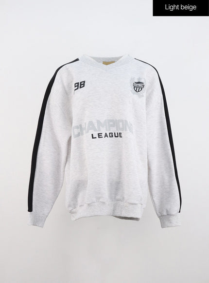 oversized-v-neck-sweatshirt-in322 / Light beige