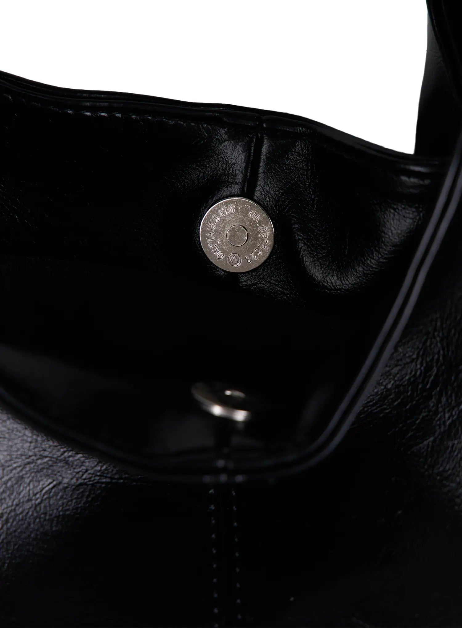faux-leather-eyelet-shoulder-bag-cu502