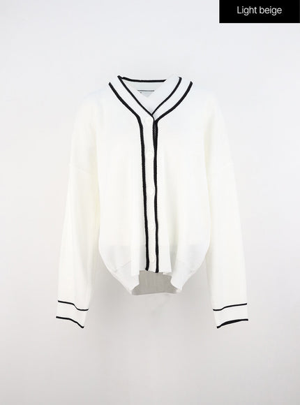 v-neck-loose-fit-long-sleeve-cardigan-oo323 / Light beige
