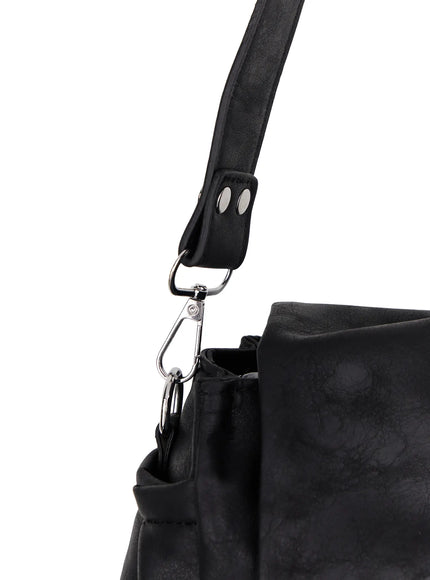 faux-leather-buckle-shoulder-bag-cm520