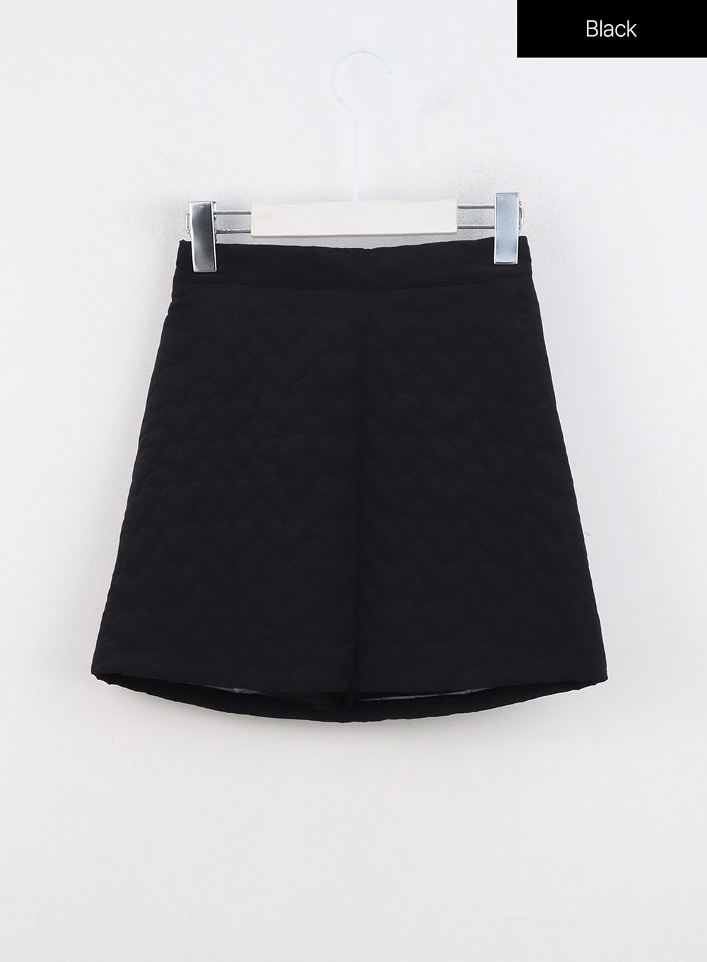 quilted-mini-skirt-in323 / Black