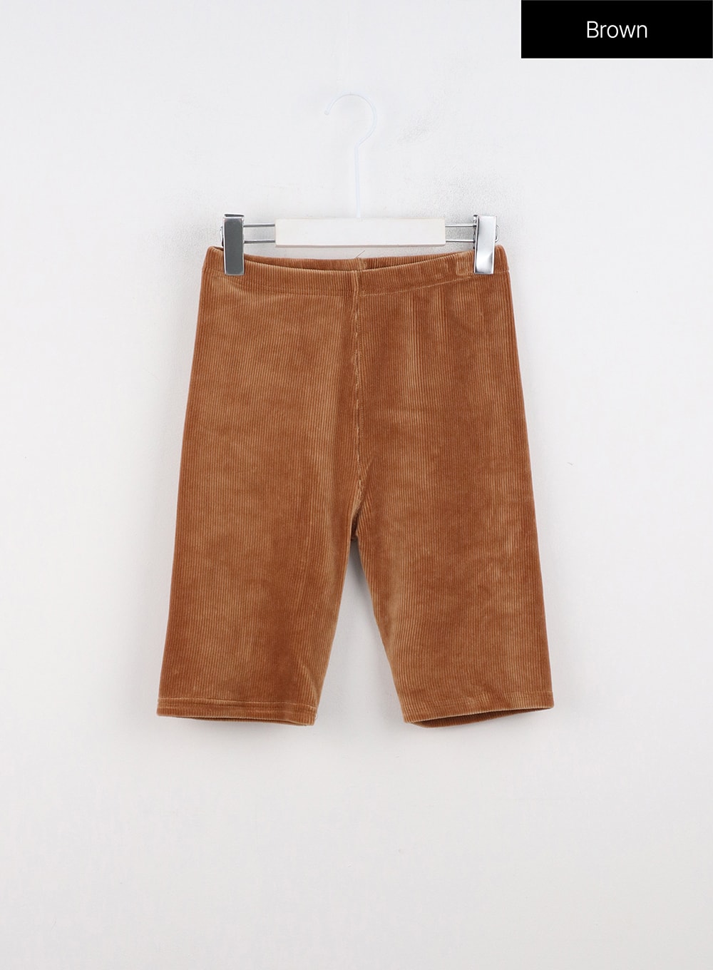 ribbed-knit-biker-shorts-in323 / Brown
