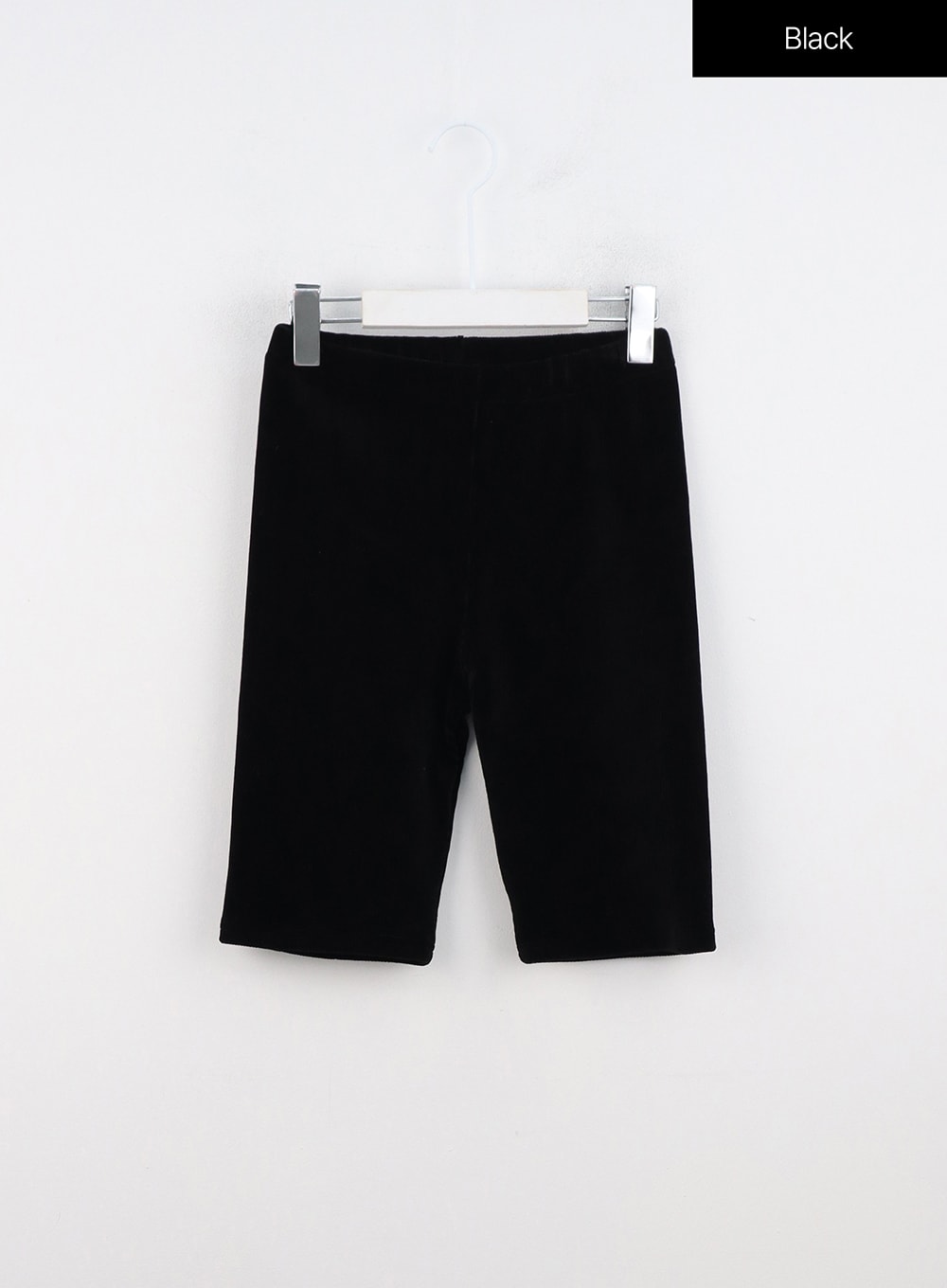 ribbed-knit-biker-shorts-in323 / Black