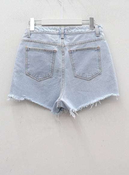 Distressed Raw Hem Denim Shorts CA27