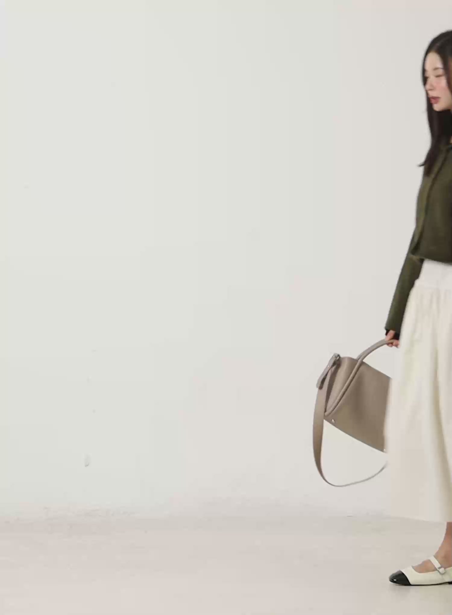 Cropped Cardigan ID510