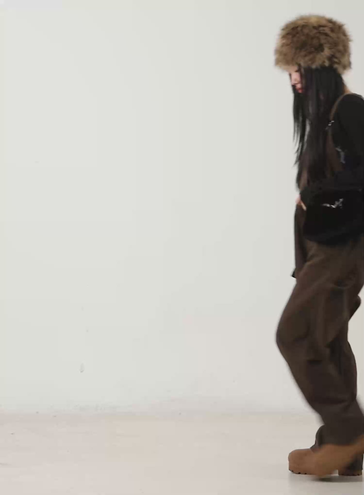 Loose-Fit Graphic Long Sleeve Top CD501