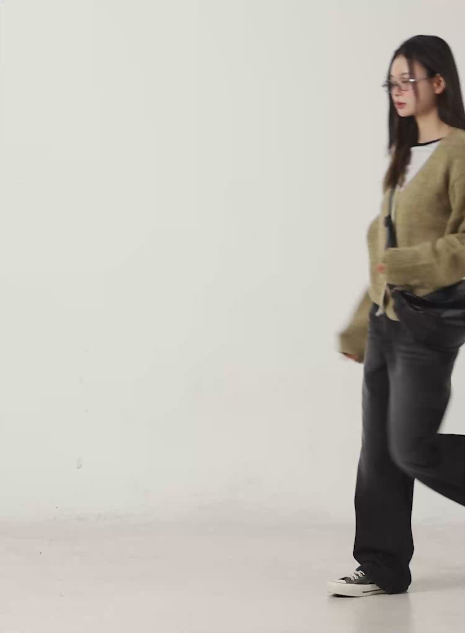 Anita Washed Wide-Leg Jeans CJ506