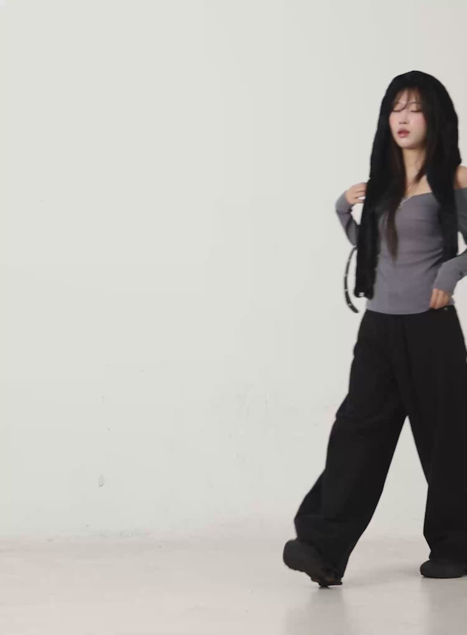 Studded Wide-Leg  Fleece-Lined Pants CN525