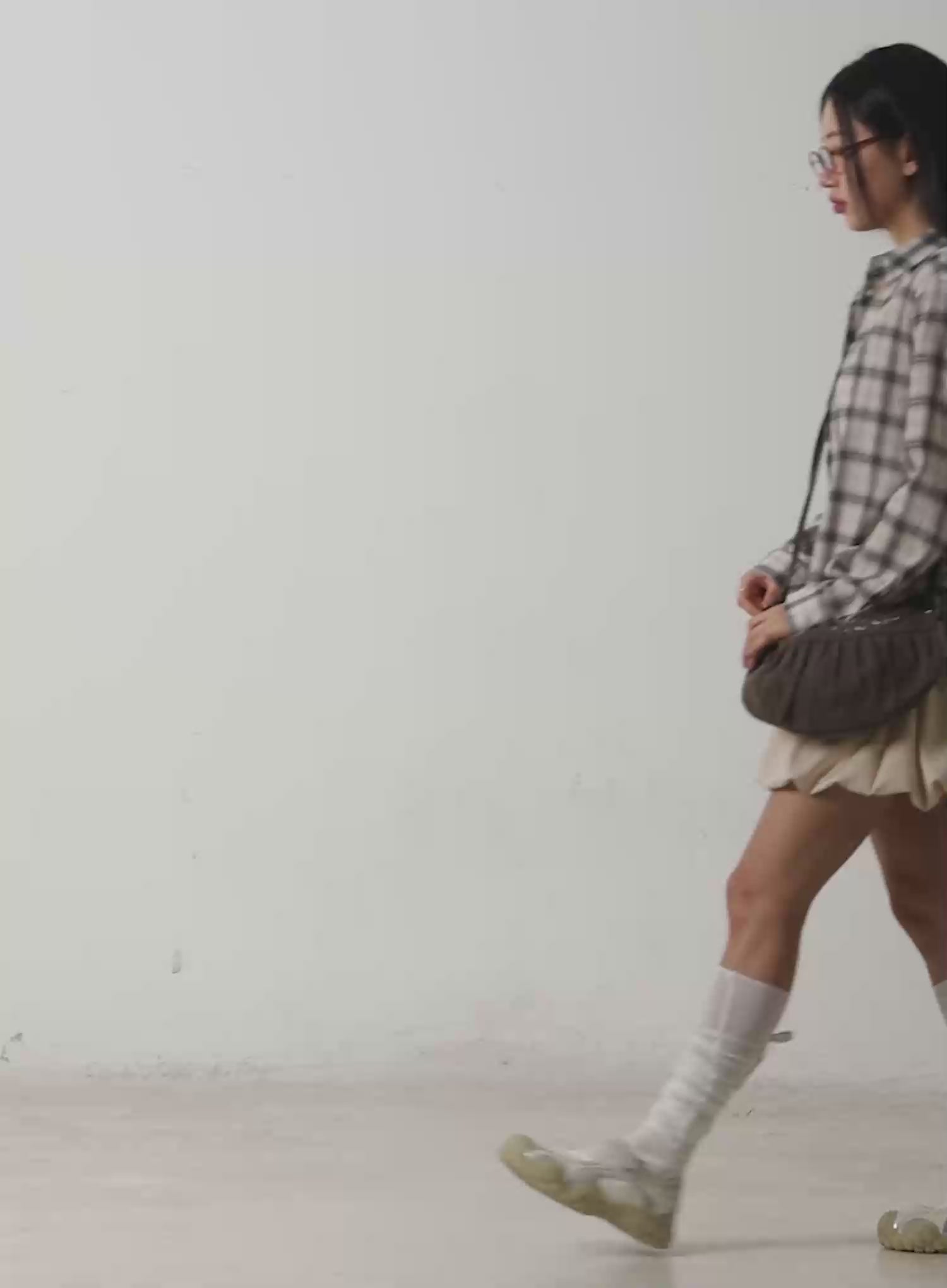 Loose-Fit Plaid Shirt  CJ530