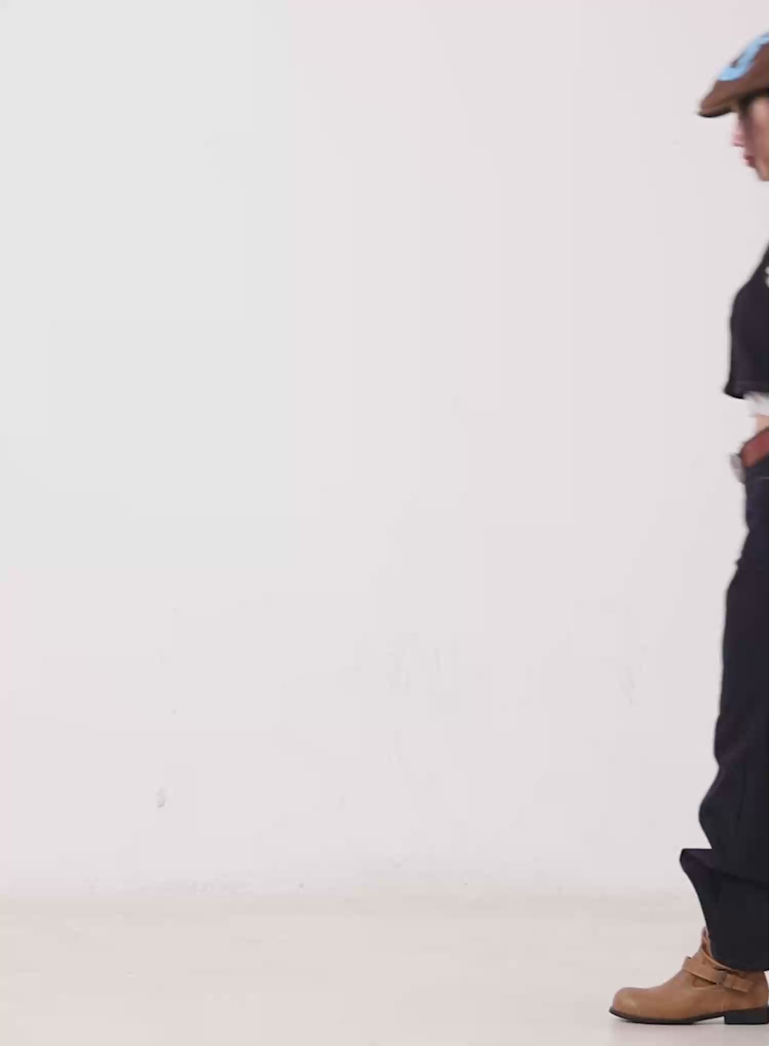 Non-Fade Button Denim Crop Vest CN506