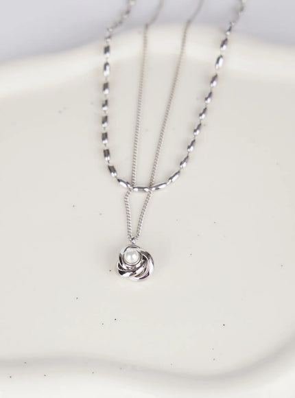 sorao-twist-necklace-iu527 / Silver