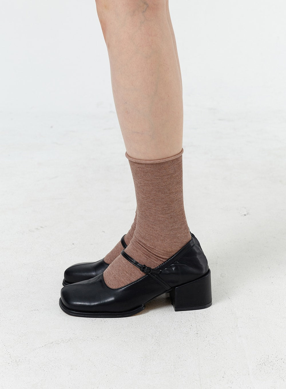 Mid-Calf Socks OM321