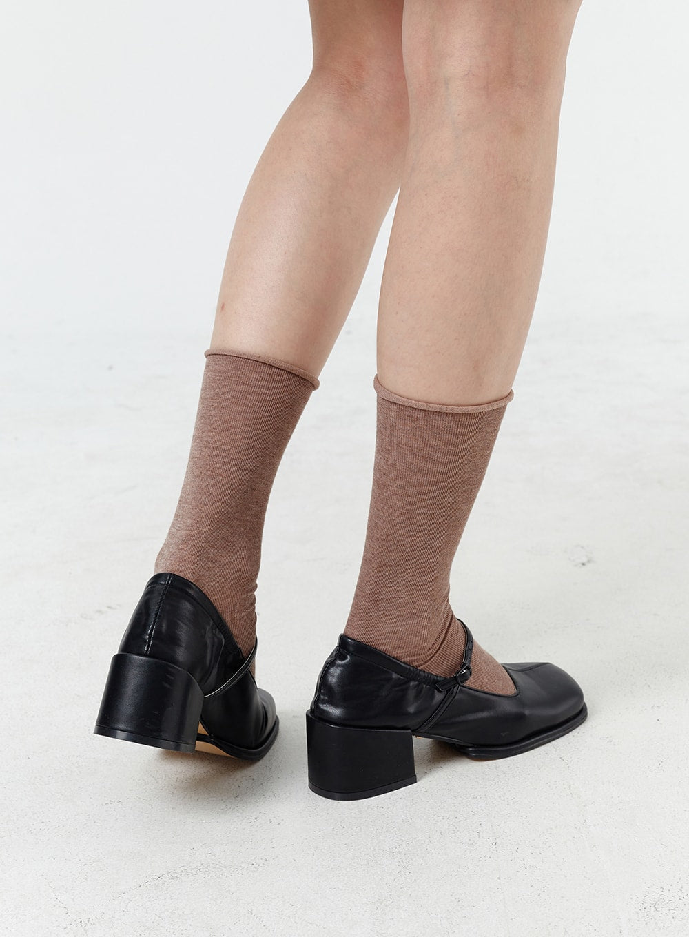 Mid-Calf Socks OM321