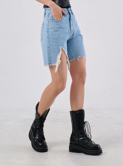 Ripped Denim Bermuda Shorts IA305