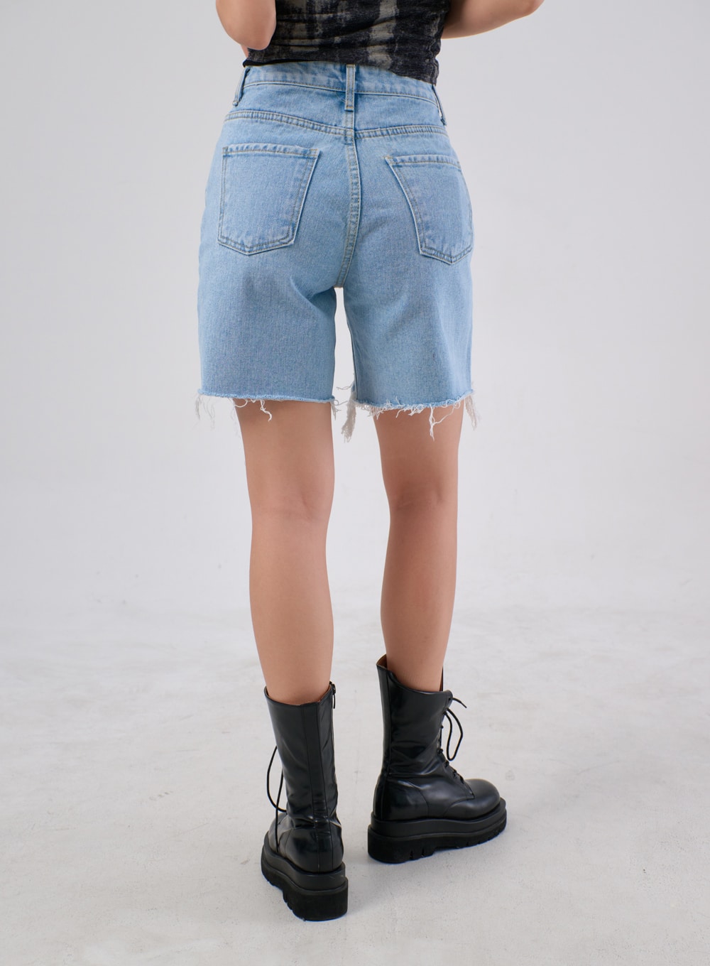 Ripped Denim Bermuda Shorts IA305