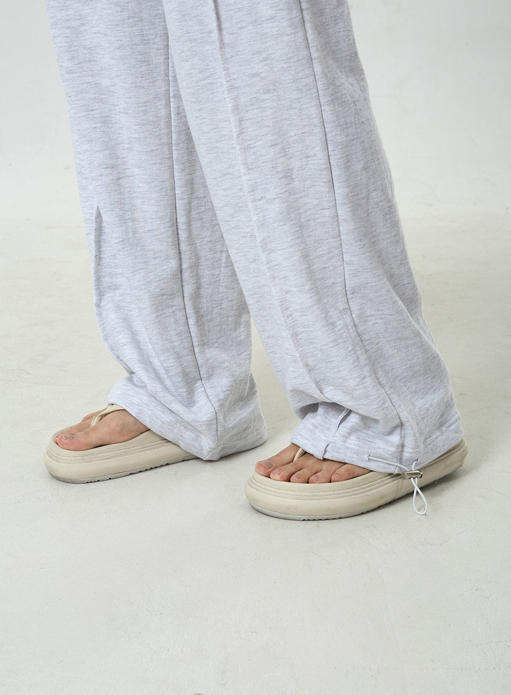 Pin-tuck Wide Leg Sweat Pants CU7