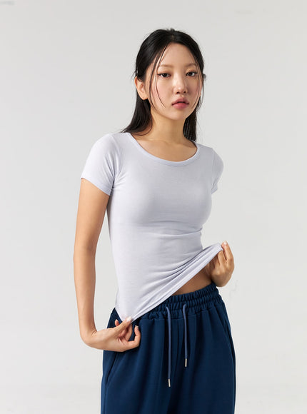 basic-crewneck-tee-cl326