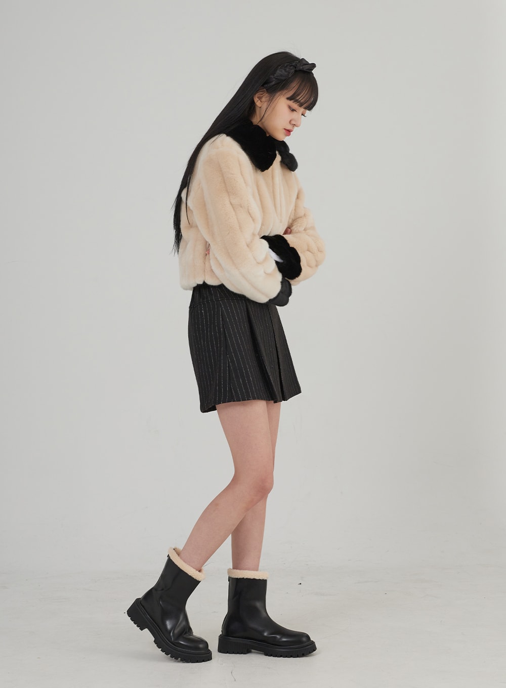 Ribbed Two Color Faux Fur Cropped Jacket BD29
